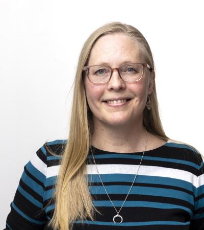 COO/Deputy Director Dr Helena Mangs